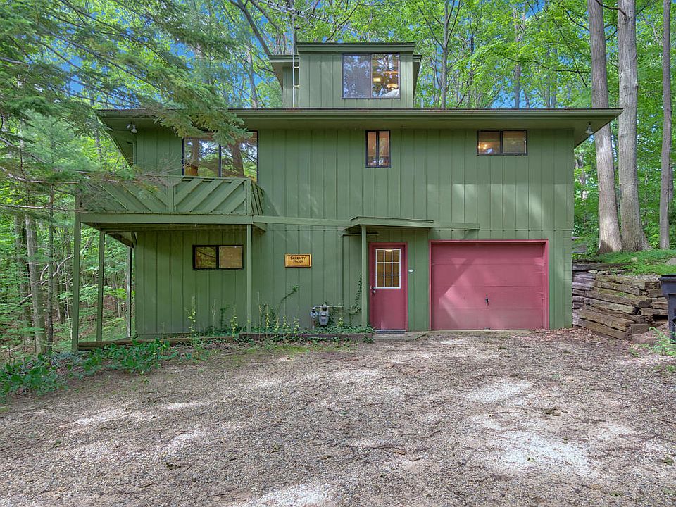 1st image of 2053 70th St