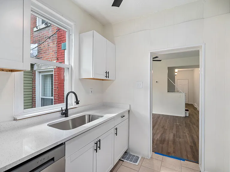 12 Edith Pl — Photo 7