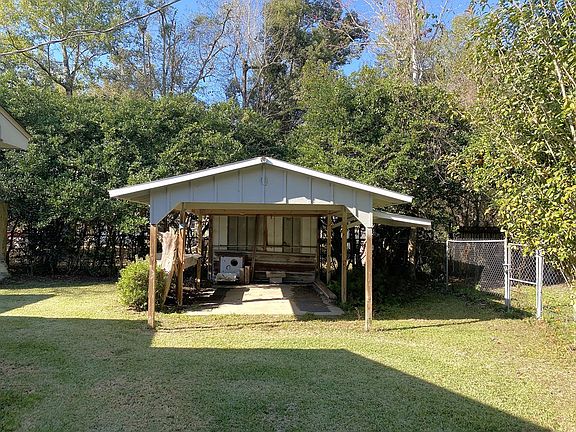 4th image of 421 Vann Dr