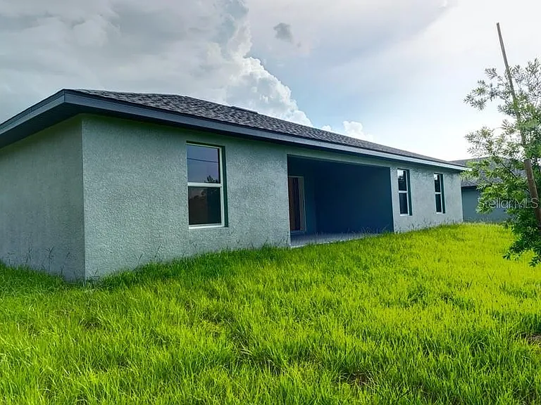 22376 Blanchard Ave — Photo 3