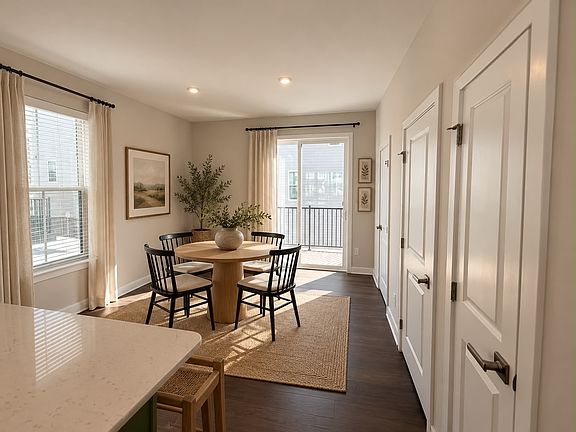 5th image of 3631 Tryon St