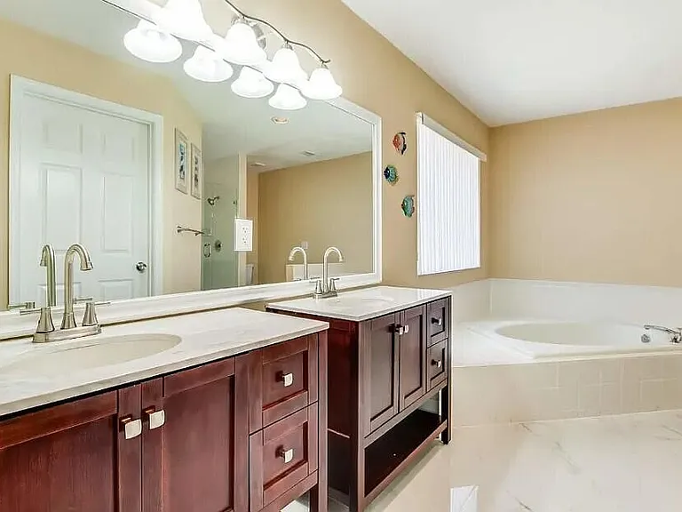 1251 Rowayton Cir — Photo 6