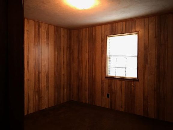 3rd image of 1632 Pine Needle Trl