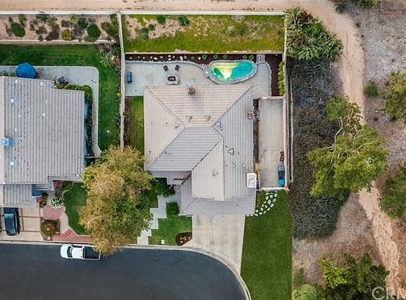 3rd image of 5605 Lakeview Dr