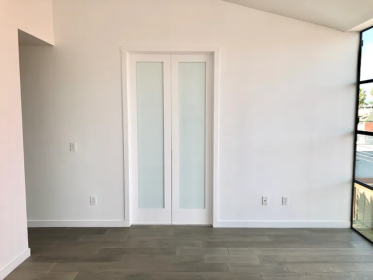 1317 Cabrillo Ave — Photo 24