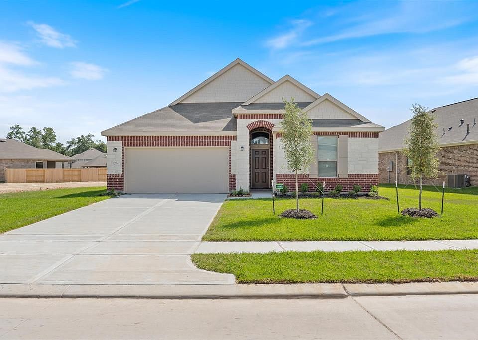 1st image of 12934 Basswood Summit Dr