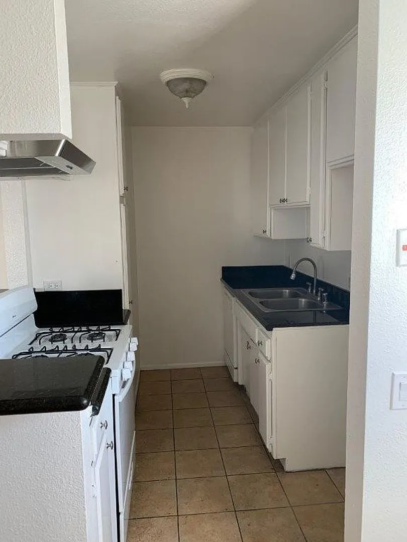 11833 Gilmore Apts. — Photo 2
