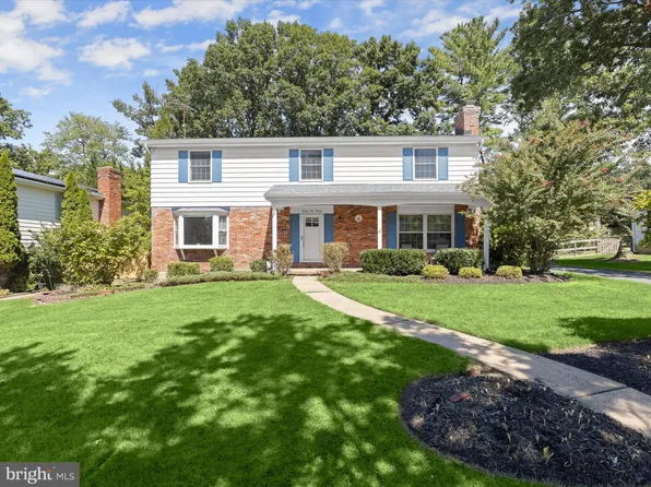 2120 Cedar Circle Dr, Baltimore, MD 21228