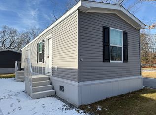 87 Front St #25, Shirley, MA 01464