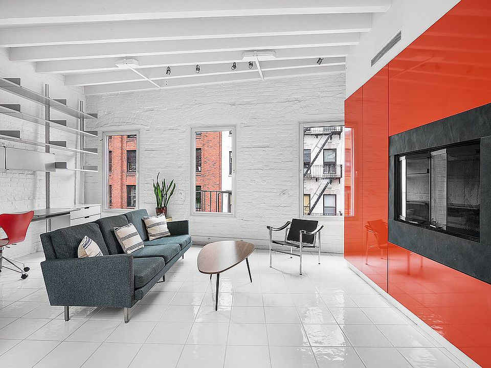 1st image of 21 Prince St APT 4