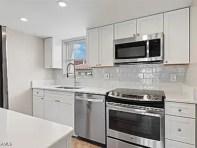 311 Garvin St #305B — Photo 10
