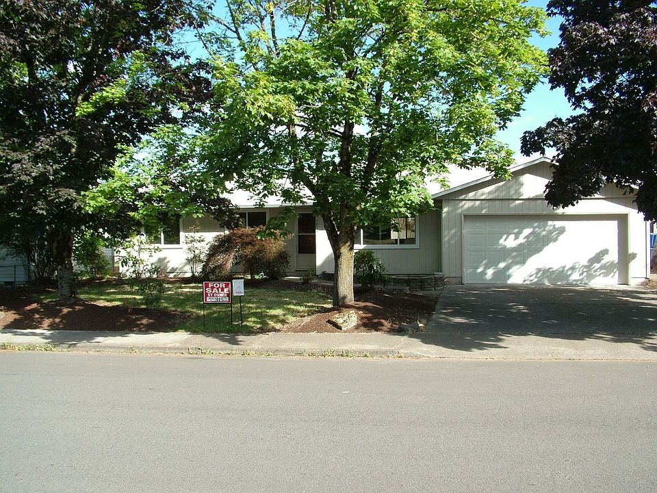 1st image of 4894 Oak Park Dr NE