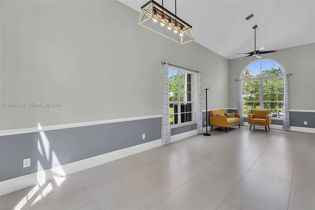 Building Photo - 10974 N Danbury Way