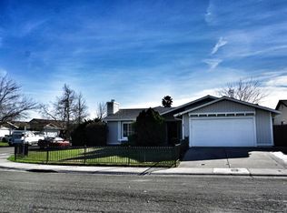 1 Crosswind Ct, Sacramento, CA 95838