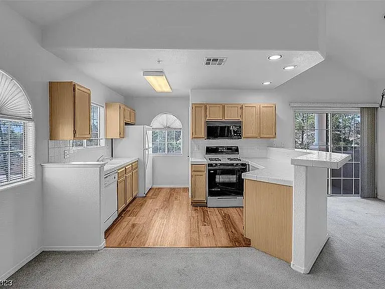 2925 Wigwam Pkwy #1722 — Photo 16