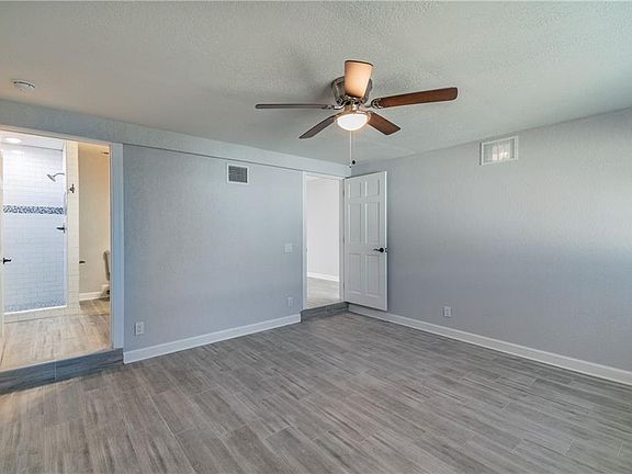 3rd image of 8159 36th Ave N