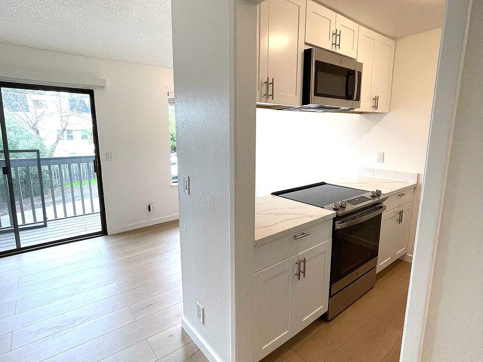 1st image of 699 Logan St