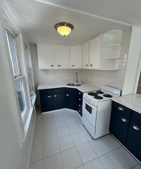 126 W 31st St — Photo 11
