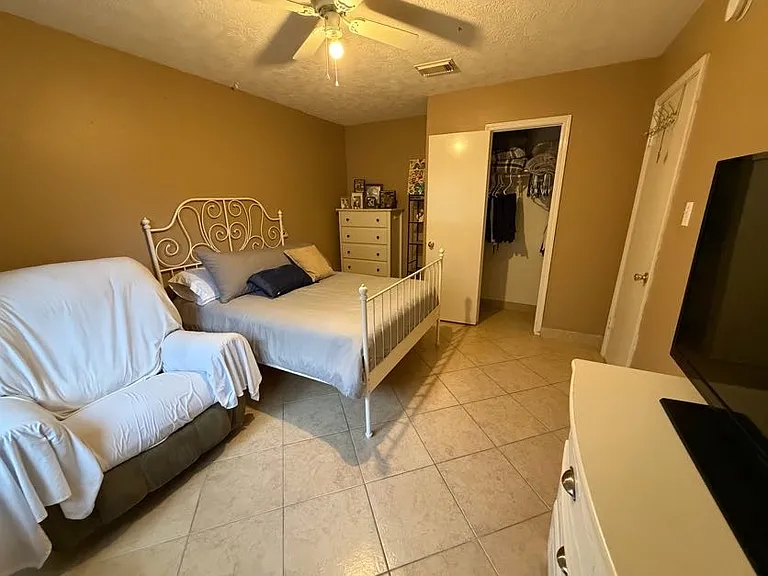 10830 Great Bridge Dr — Photo 24
