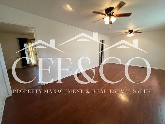 4 bed, 1.5 bath, 1728 sqft, $1,495 — Photo 2