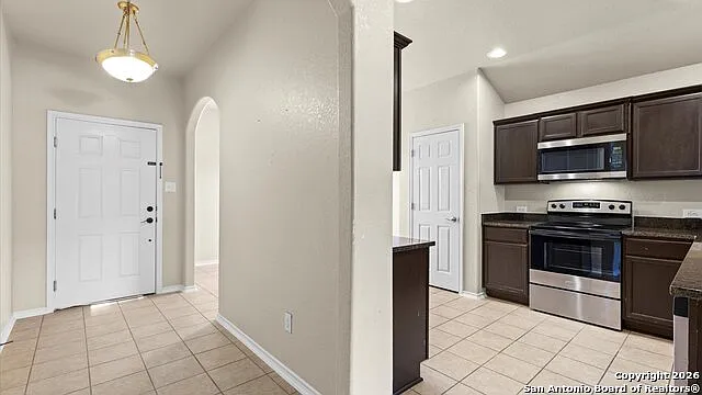 7411 Hazel Cv — Photo 3