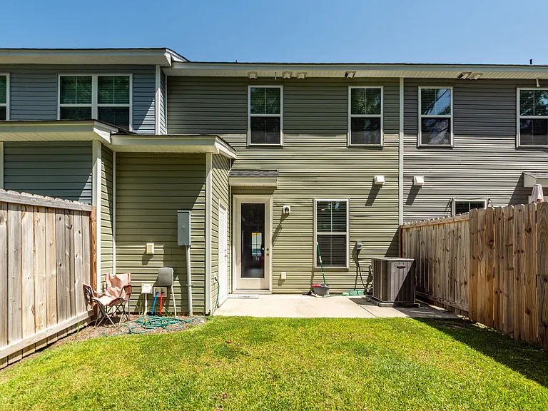 513 Green Fern Dr — Photo 32