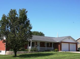 1102 Parkridge Dr, Fulton, MO 65251