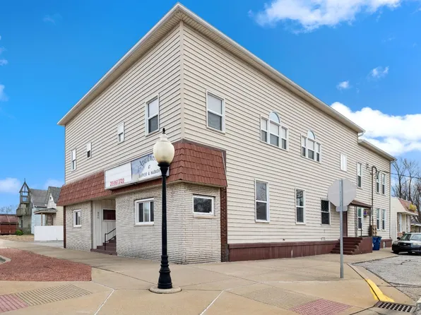 228 W Barker Ave, Michigan City, IN 46360