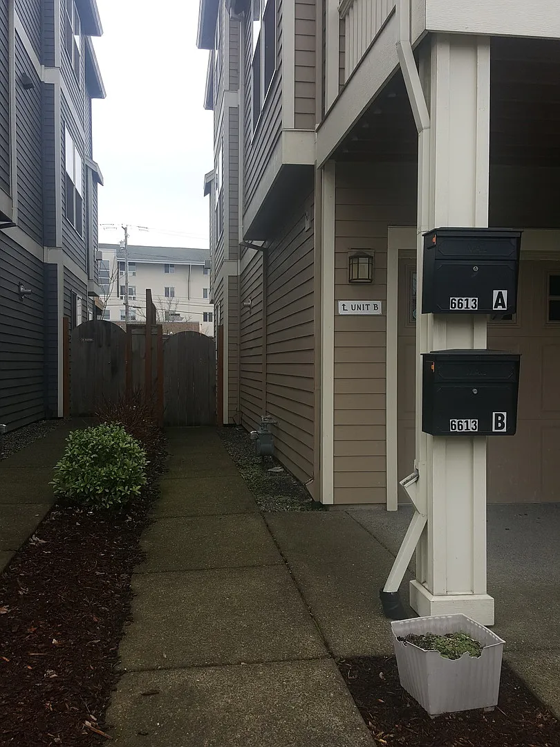AR6161 — Photo 1