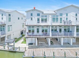 38 Mazatlan Dr APT 11, Rockport, TX 78382