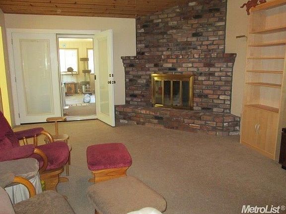 5th image of 2237 Glacier Dr