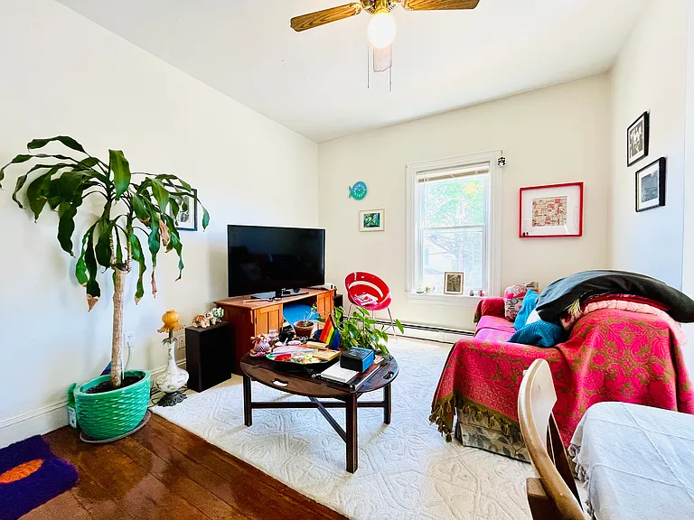 5 Pemberton St #2 — Photo 4