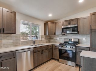 1220 W Fresno St, Tucson, AZ 85745