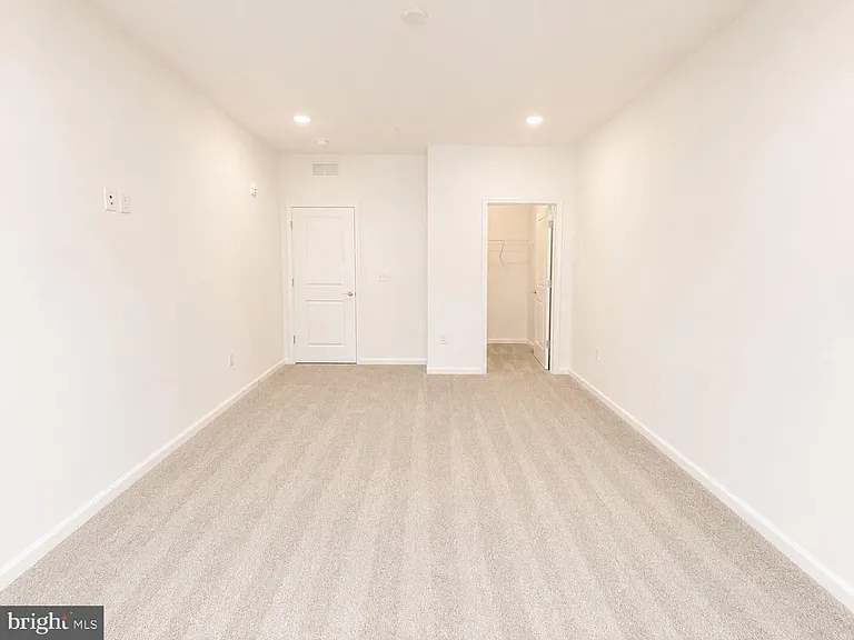 421 Washington St #1103 — Photo 15