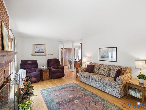 5th image of 240 Vinita Cir