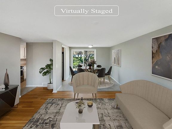 2nd image of 4416 NE Sunnybrook Ln