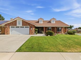 11102 Candlelight Ct, Bakersfield, CA 93312