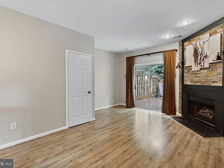 2137 Whisper Way — Photo 12