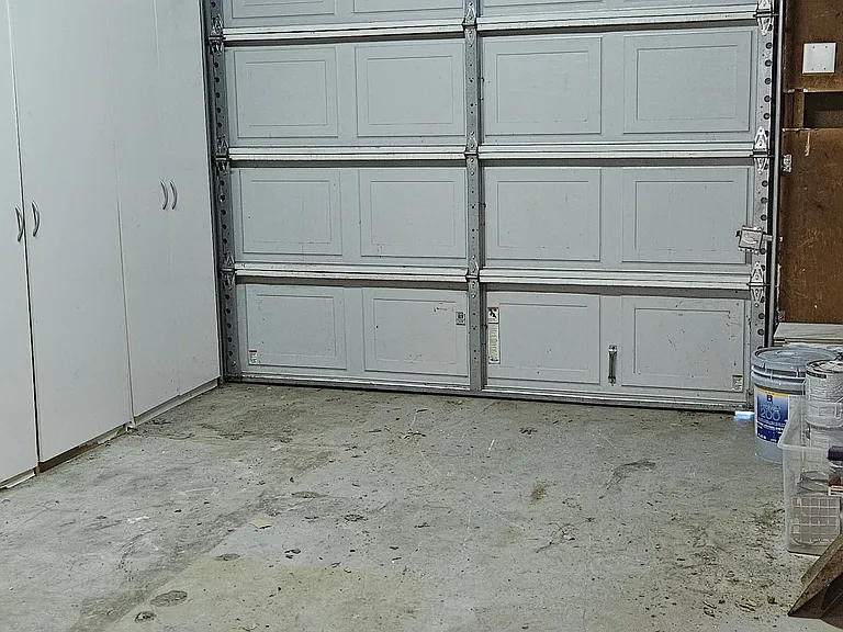 3731 E 38th St — Photo 24