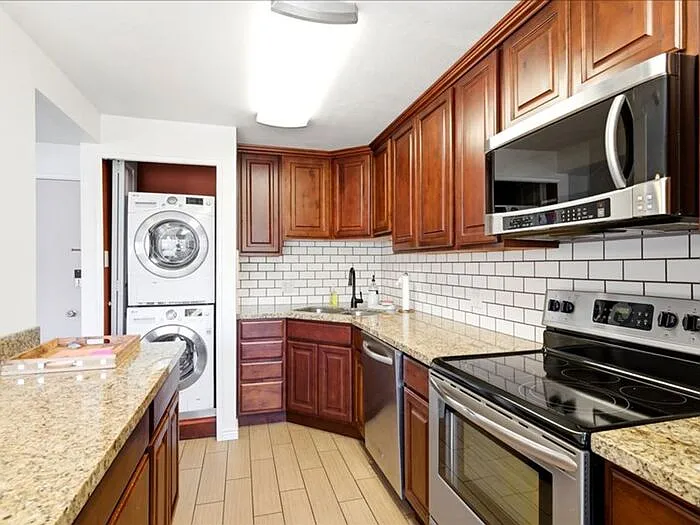 8 E Hillside Ave #603 — Photo 9