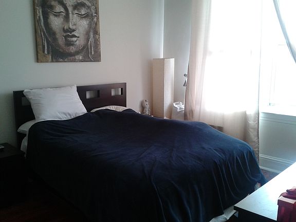 3rd image of 3048 33rd St #3R