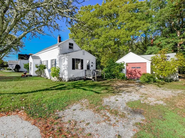 245 Wareham Rd, Marion, MA 02738