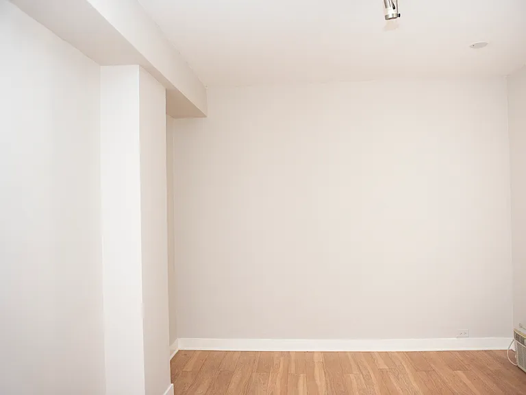 511 W Belmont Ave #36 — Photo 5