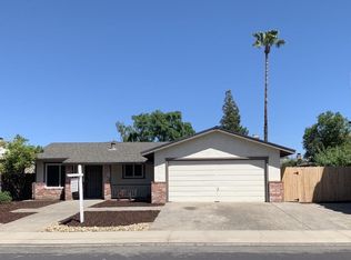 1061 Plumas Way, Manteca, CA 95336