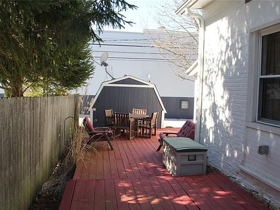 3rd image of 339 N 3rd St