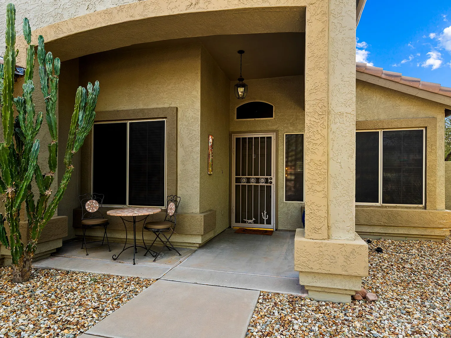 3 bed, 1780 sqft, $2,350 — Photo 2
