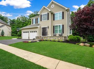 818 Myrtles Way, Perkasie, PA 18944