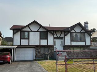 13424 98a Ave, Surrey, BC V3T1C8