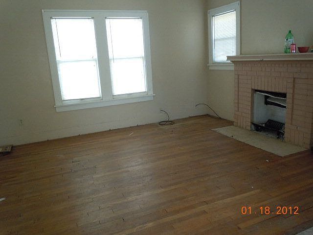 2nd image of 1208 Dixie Ave