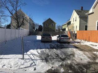 33 Grand St, Providence, RI 02907